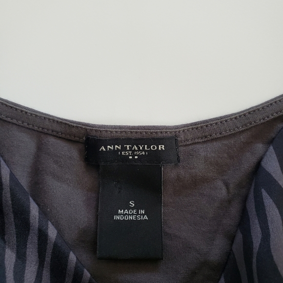 Ann Taylor Women Black/Grey Sleeveless Blouse Small - Picture 3 of 4